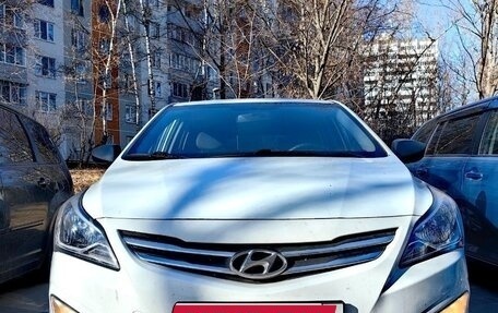 Hyundai Solaris II рестайлинг, 2015 год, 1 100 000 рублей, 11 фотография