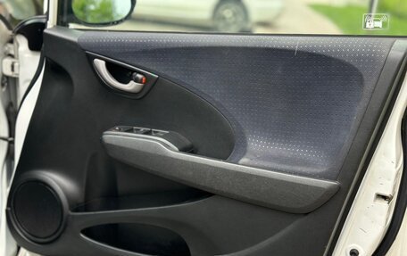 Honda Fit III, 2008 год, 850 000 рублей, 16 фотография