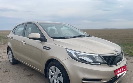 KIA Rio III рестайлинг, 2015 год, 1 200 000 рублей, 4 фотография