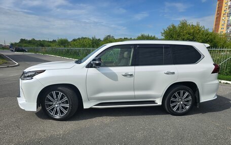 Lexus LX III, 2016 год, 7 580 000 рублей, 33 фотография