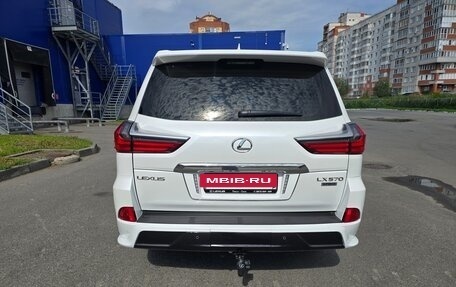 Lexus LX III, 2016 год, 7 580 000 рублей, 23 фотография
