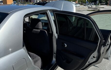 Nissan Tiida, 2005 год, 600 000 рублей, 12 фотография