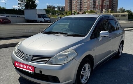Nissan Tiida, 2005 год, 600 000 рублей, 2 фотография