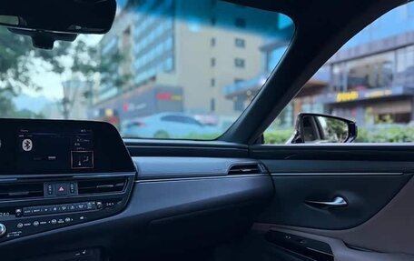 Lexus ES VII, 2021 год, 2 800 000 рублей, 12 фотография