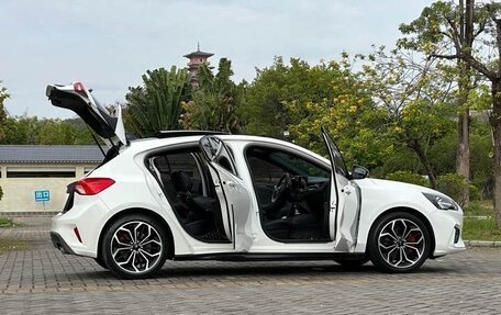Ford Focus IV, 2021 год, 1 625 100 рублей, 8 фотография