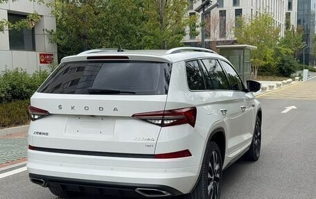 Skoda Kodiaq I, 2022 год, 2 500 006 рублей, 6 фотография
