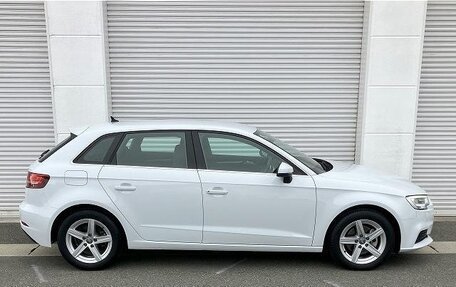 Audi A3, 2019 год, 1 250 009 рублей, 10 фотография