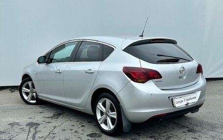 Opel Astra J, 2011 год, 595 000 рублей, 4 фотография
