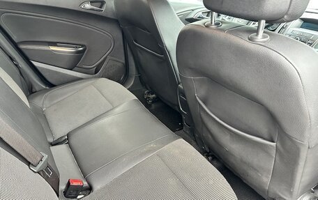 Opel Astra J, 2011 год, 595 000 рублей, 10 фотография