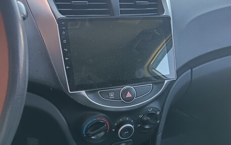 Hyundai Solaris II рестайлинг, 2014 год, 606 000 рублей, 8 фотография