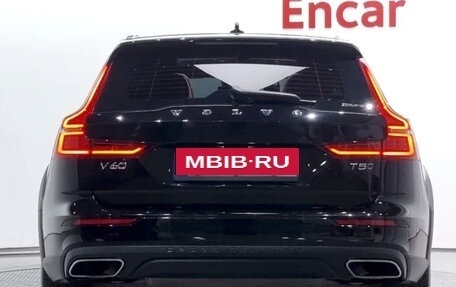 Volvo V60 Cross Country II, 2021 год, 3 851 999 рублей, 5 фотография