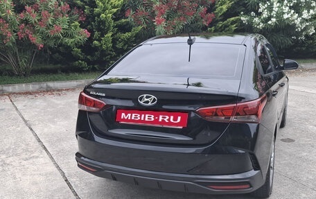 Hyundai Solaris II рестайлинг, 2021 год, 1 780 000 рублей, 3 фотография