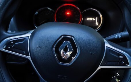 Renault Logan II, 2018 год, 1 200 000 рублей, 5 фотография