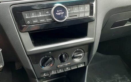 Skoda Rapid I, 2017 год, 815 000 рублей, 14 фотография