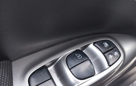 Nissan Juke II, 2011 год, 1 070 000 рублей, 11 фотография