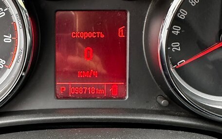 Opel Astra J, 2013 год, 1 050 000 рублей, 9 фотография