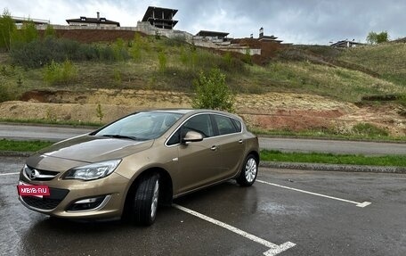 Opel Astra J, 2013 год, 1 050 000 рублей, 3 фотография