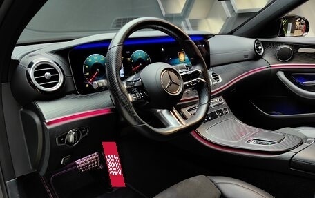 Mercedes-Benz E-Класс, 2020 год, 4 600 000 рублей, 18 фотография