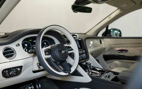Bentley Bentayga I, 2025 год, 34 500 000 рублей, 16 фотография