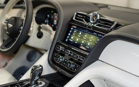 Bentley Bentayga I, 2025 год, 34 500 000 рублей, 22 фотография
