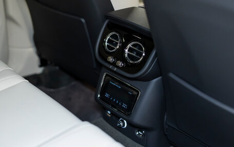 Bentley Bentayga I, 2025 год, 34 500 000 рублей, 25 фотография