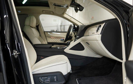 Bentley Bentayga I, 2025 год, 34 500 000 рублей, 28 фотография