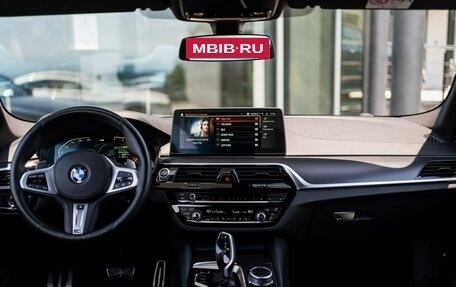 BMW 5 серия, 2021 год, 5 299 000 рублей, 10 фотография