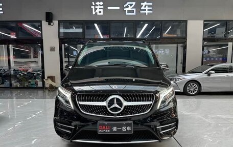 Mercedes-Benz V-Класс, 2021 год, 4 900 100 рублей, 2 фотография