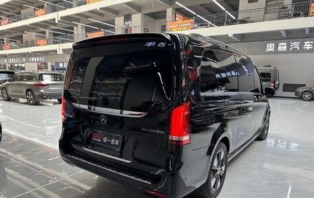 Mercedes-Benz V-Класс, 2021 год, 4 900 100 рублей, 4 фотография