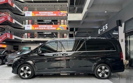 Mercedes-Benz V-Класс, 2021 год, 4 900 100 рублей, 3 фотография