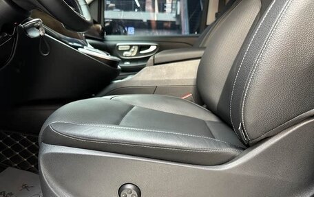Mercedes-Benz V-Класс, 2021 год, 4 900 100 рублей, 19 фотография