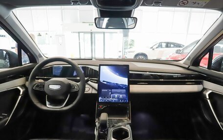 Geely Atlas, 2025 год, 3 918 000 рублей, 16 фотография