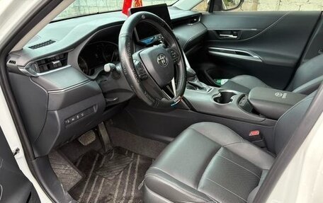 Toyota Harrier, 2024 год, 3 200 000 рублей, 8 фотография