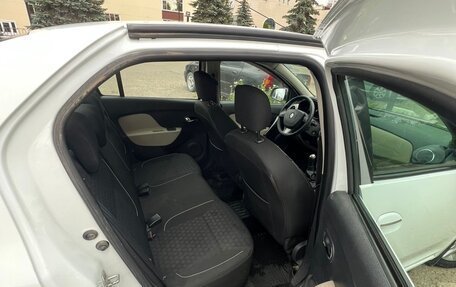 Renault Logan II, 2014 год, 750 000 рублей, 11 фотография