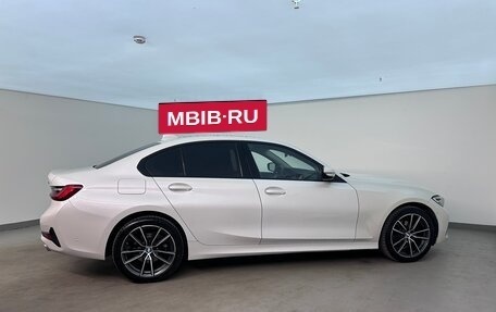 BMW 3 серия, 2020 год, 2 990 000 рублей, 6 фотография