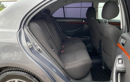 Toyota Avensis III рестайлинг, 2005 год, 797 000 рублей, 14 фотография