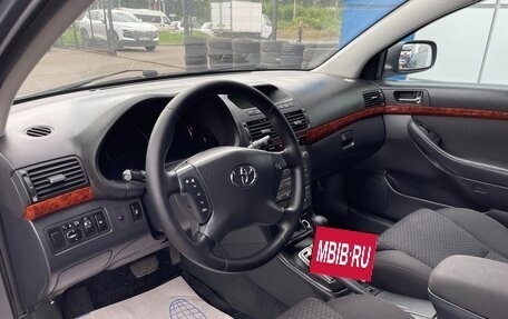 Toyota Avensis III рестайлинг, 2005 год, 797 000 рублей, 11 фотография