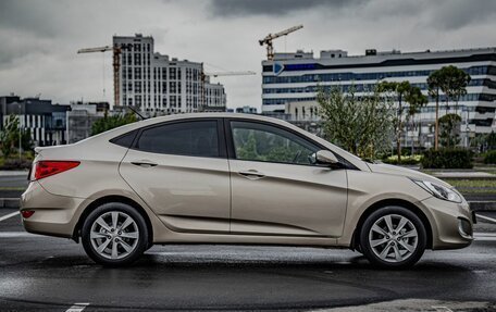 Hyundai Solaris II рестайлинг, 2012 год, 799 000 рублей, 10 фотография