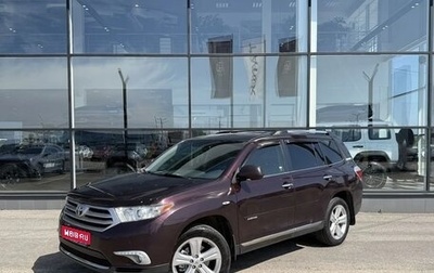 Toyota Highlander III, 2013 год, 2 000 000 рублей, 1 фотография