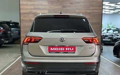 Volkswagen Tiguan II, 2017 год, 2 420 000 рублей, 10 фотография
