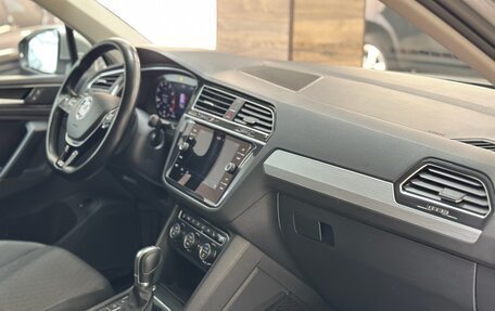 Volkswagen Tiguan II, 2017 год, 2 420 000 рублей, 24 фотография