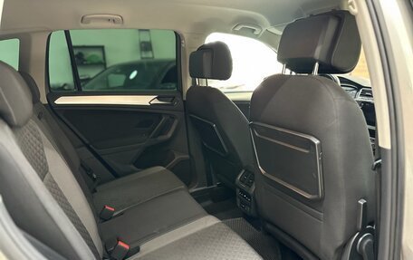 Volkswagen Tiguan II, 2017 год, 2 420 000 рублей, 25 фотография