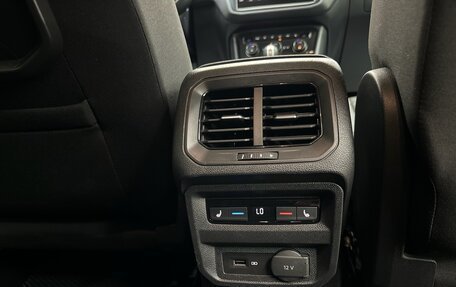 Volkswagen Tiguan II, 2017 год, 2 420 000 рублей, 26 фотография