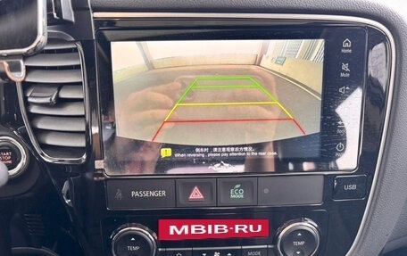 Mitsubishi Outlander III рестайлинг 3, 2021 год, 1 950 999 рублей, 9 фотография
