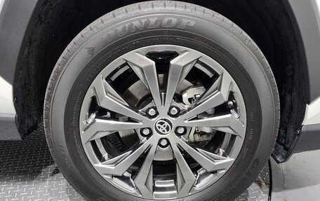 Toyota RAV4, 2022 год, 3 887 000 рублей, 10 фотография