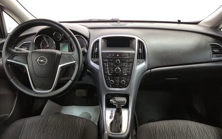 Opel Astra J, 2013 год, 840 000 рублей, 11 фотография
