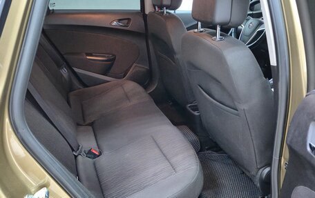 Opel Astra J, 2013 год, 840 000 рублей, 16 фотография
