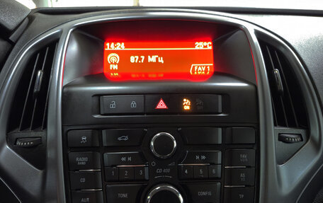 Opel Astra J, 2013 год, 840 000 рублей, 18 фотография