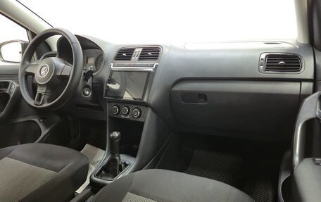 Volkswagen Polo VI (EU Market), 2012 год, 610 000 рублей, 12 фотография