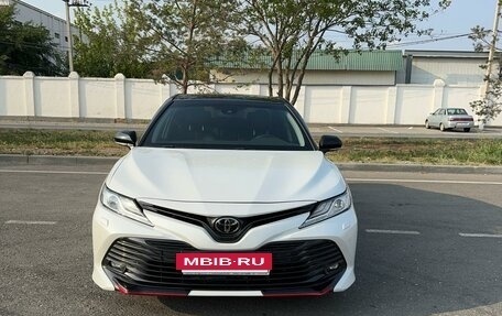 Toyota Camry, 2020 год, 2 800 000 рублей, 3 фотография